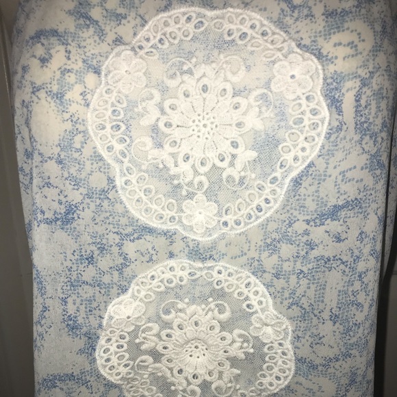 Frenchi blue and white tank top - Picture 5 of 6